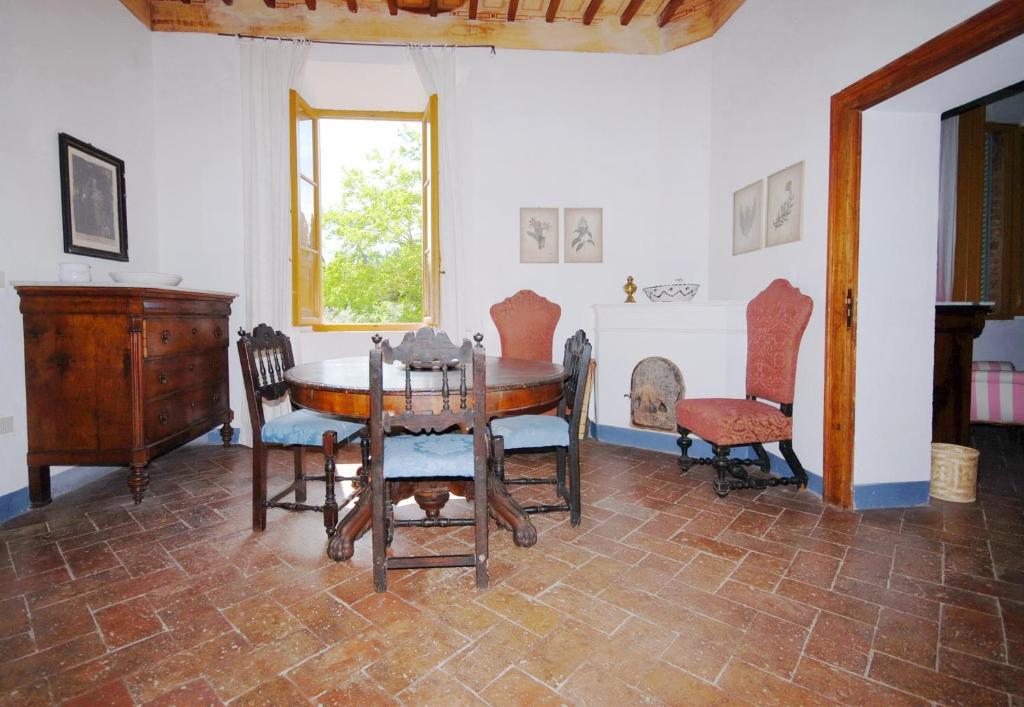 Castello Di Grotti Guest House Corsano  Bilik gambar